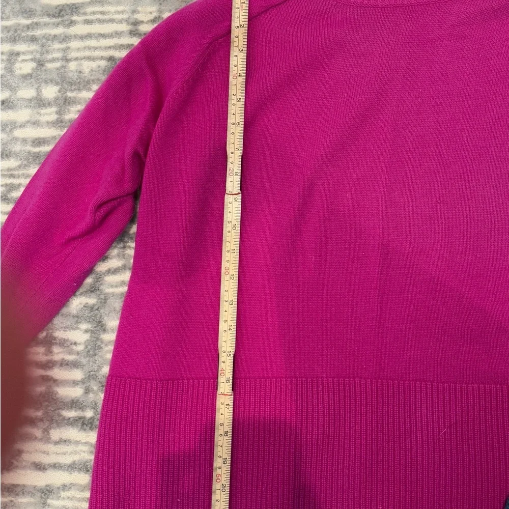 Athleta Wool Cashmere Aspen Turtleneck Sweater in electric fuschia, sz M, GUC